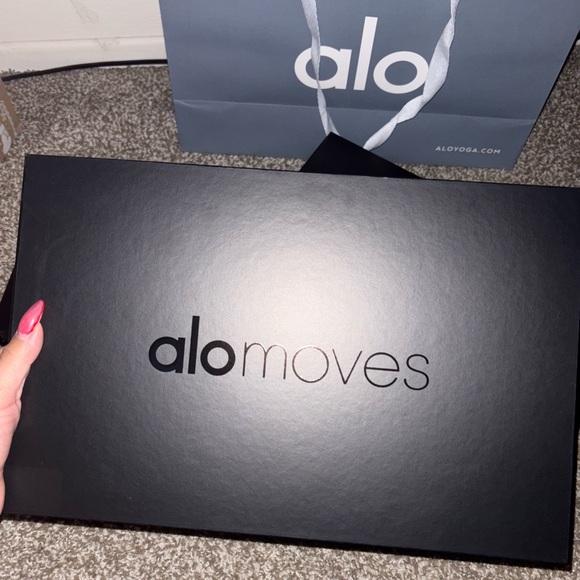 Alo Moves Annual Membership. - Picture 8 of 9